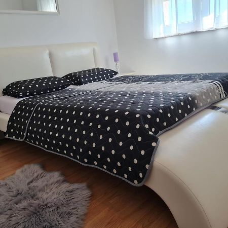 PUY Apartment Tomas Near The Beach מראה חיצוני תמונה